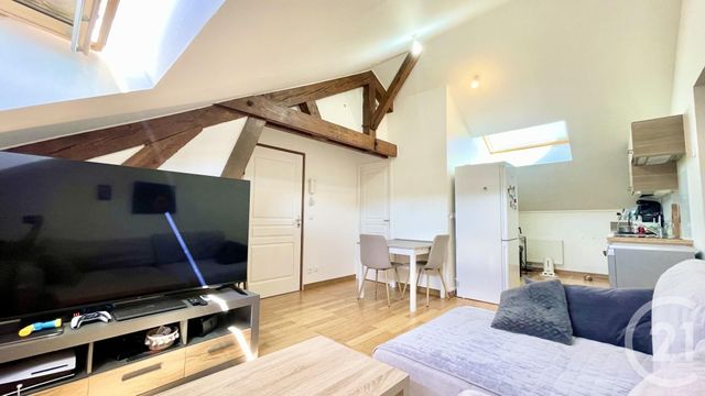 Afficher la photo en grand Appartement T3 à vendre - 3 pièces - 40.07 m2 - BELLEY - 01 - RHONE-ALPES - Century 21 Le Colombier