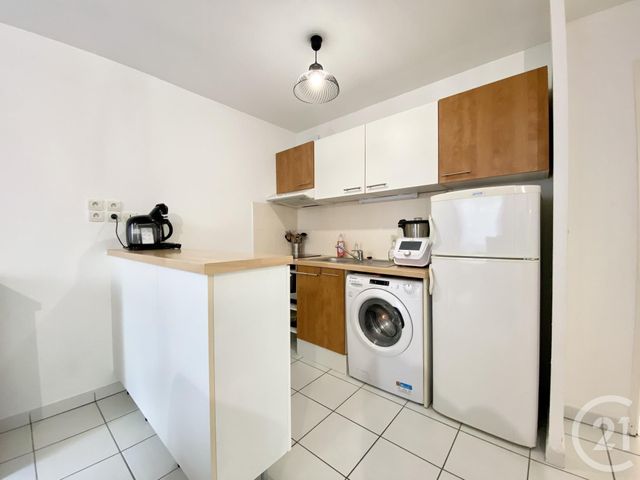 Appartement T3 à louer - 3 pièces - 52.8 m2 - BELLEY - 01 - RHONE-ALPES - Century 21 Le Colombier