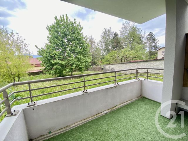 Appartement T3 à louer - 3 pièces - 52.8 m2 - BELLEY - 01 - RHONE-ALPES - Century 21 Le Colombier