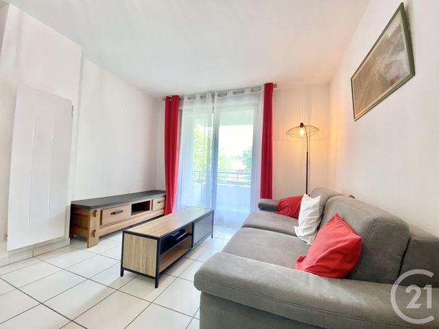 Appartement T3 à louer - 3 pièces - 52.8 m2 - BELLEY - 01 - RHONE-ALPES - Century 21 Le Colombier