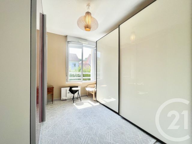 maison à louer - 4 pièces - 81.8 m2 - BELLEY - 01 - RHONE-ALPES - Century 21 Le Colombier