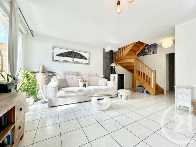 maison à louer - 4 pièces - 81.8 m2 - BELLEY - 01 - RHONE-ALPES - Century 21 Le Colombier