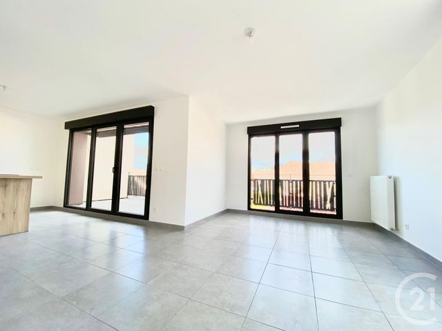 Appartement T3 à louer - 3 pièces - 72.32 m2 - BELLEY - 01 - RHONE-ALPES - Century 21 Le Colombier