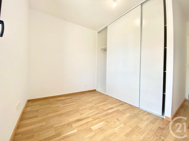 Appartement T3 à louer - 3 pièces - 72.32 m2 - BELLEY - 01 - RHONE-ALPES - Century 21 Le Colombier