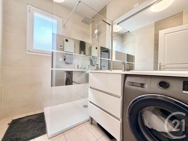 Appartement T3 à louer - 3 pièces - 63.17 m2 - BELLEY - 01 - RHONE-ALPES - Century 21 Le Colombier