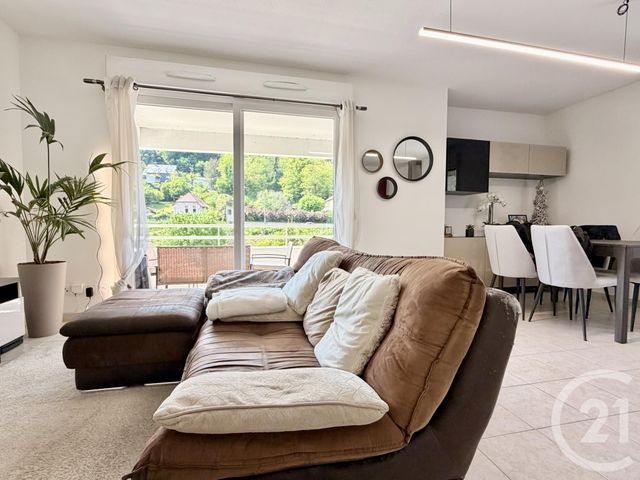 Appartement T3 à louer - 3 pièces - 63.17 m2 - BELLEY - 01 - RHONE-ALPES - Century 21 Le Colombier