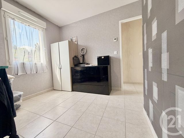 Appartement T3 à louer - 3 pièces - 63.17 m2 - BELLEY - 01 - RHONE-ALPES - Century 21 Le Colombier