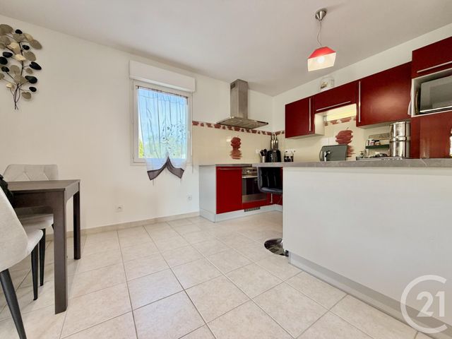 Appartement T3 à louer - 3 pièces - 63.17 m2 - BELLEY - 01 - RHONE-ALPES - Century 21 Le Colombier