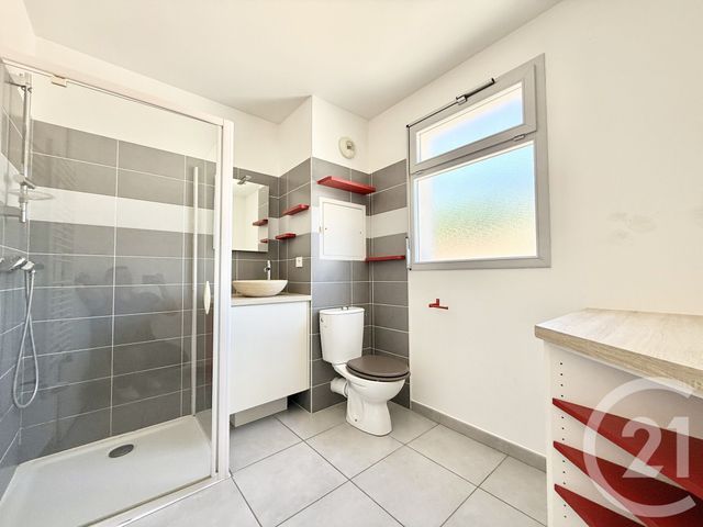 Appartement T3 à vendre - 3 pièces - 70.62 m2 - LE PONT DE BEAUVOISIN - 38 - RHONE-ALPES - Century 21 Le Colombier