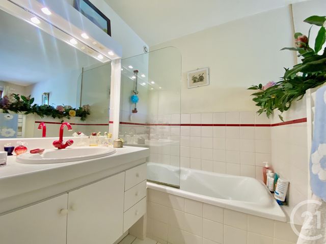 maison à vendre - 7 pièces - 208.56 m2 - BELLEY - 01 - RHONE-ALPES - Century 21 Le Colombier