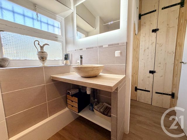 maison à vendre - 8 pièces - 180.1 m2 - ST GENIX SUR GUIERS - 73 - RHONE-ALPES - Century 21 Le Colombier