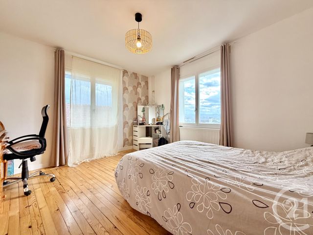 maison à vendre - 8 pièces - 180.1 m2 - ST GENIX SUR GUIERS - 73 - RHONE-ALPES - Century 21 Le Colombier