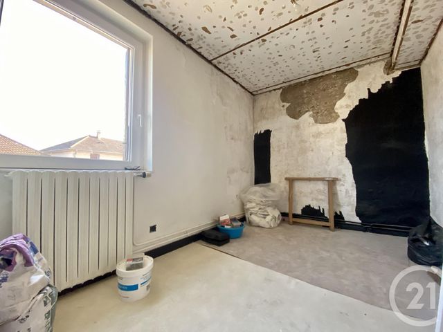 maison à vendre - 6 pièces - 116.85 m2 - LES AVENIERES VEYRINS THUELLIN - 38 - RHONE-ALPES - Century 21 Le Colombier