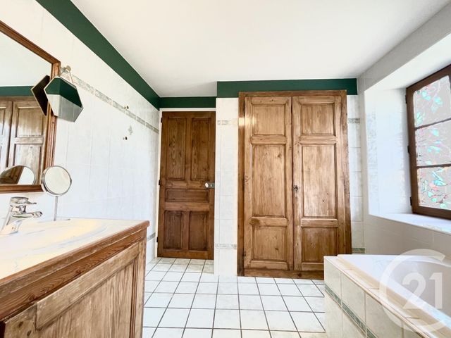 maison à vendre - 7 pièces - 157.2 m2 - PARVES ET NATTAGES - 01 - RHONE-ALPES - Century 21 Le Colombier