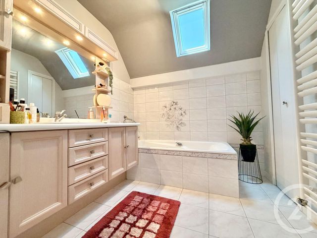 maison à vendre - 6 pièces - 144.33 m2 - ST VICTOR DE CESSIEU - 38 - RHONE-ALPES - Century 21 Le Colombier