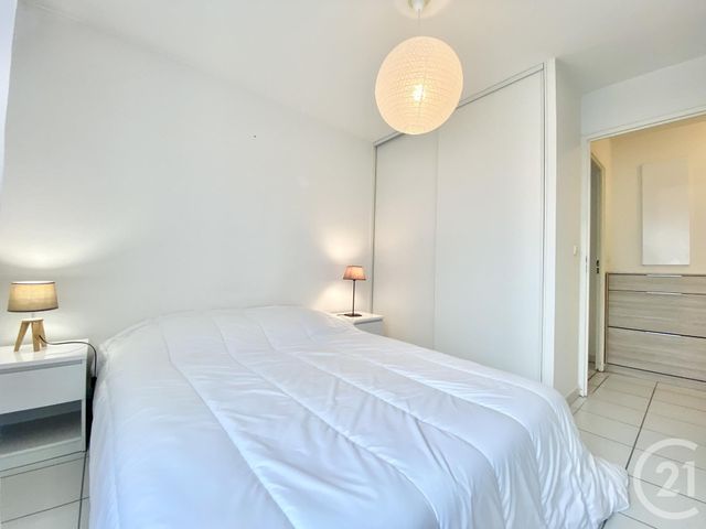 Appartement T3 à louer - 3 pièces - 52.8 m2 - BELLEY - 01 - RHONE-ALPES - Century 21 Le Colombier