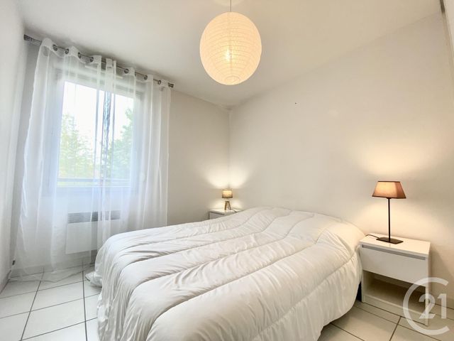 Appartement T3 à louer - 3 pièces - 52.8 m2 - BELLEY - 01 - RHONE-ALPES - Century 21 Le Colombier