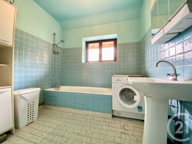 maison à vendre - 9 pièces - 282.55 m2 - CHAMPAGNE EN VALROMEY - 01 - RHONE-ALPES - Century 21 Le Colombier