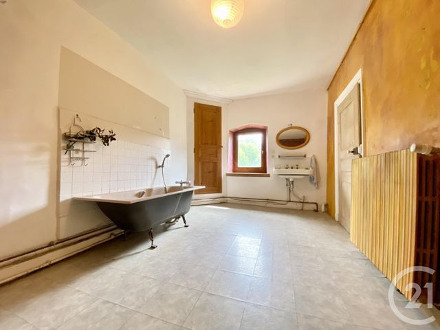 maison à vendre - 9 pièces - 282.55 m2 - CHAMPAGNE EN VALROMEY - 01 - RHONE-ALPES - Century 21 Le Colombier