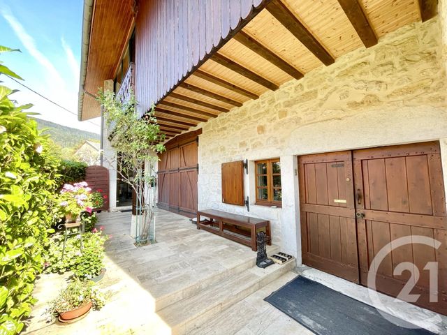 maison à vendre - 7 pièces - 259.71 m2 - SUTRIEU - 01 - RHONE-ALPES - Century 21 Le Colombier