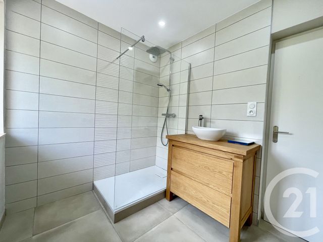 Appartement T3 à vendre - 3 pièces - 80.39 m2 - BELLEY - 01 - RHONE-ALPES - Century 21 Le Colombier